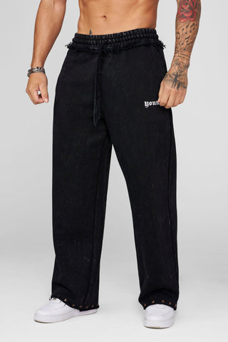 2087 - Stud Sweats