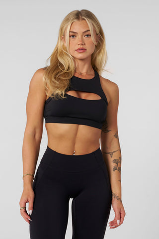 W365 - Elevate cut-out bra